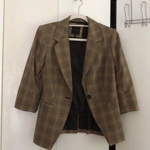 Plaid 3/4 sleeve blazer - good condition- size s